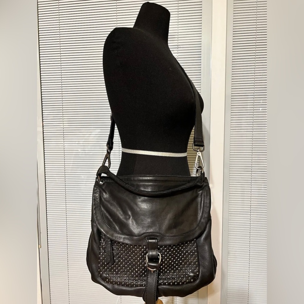 ROCK N ROLL REVEL RNY New York Black Leather Studded Shoulder Handbag 🖤